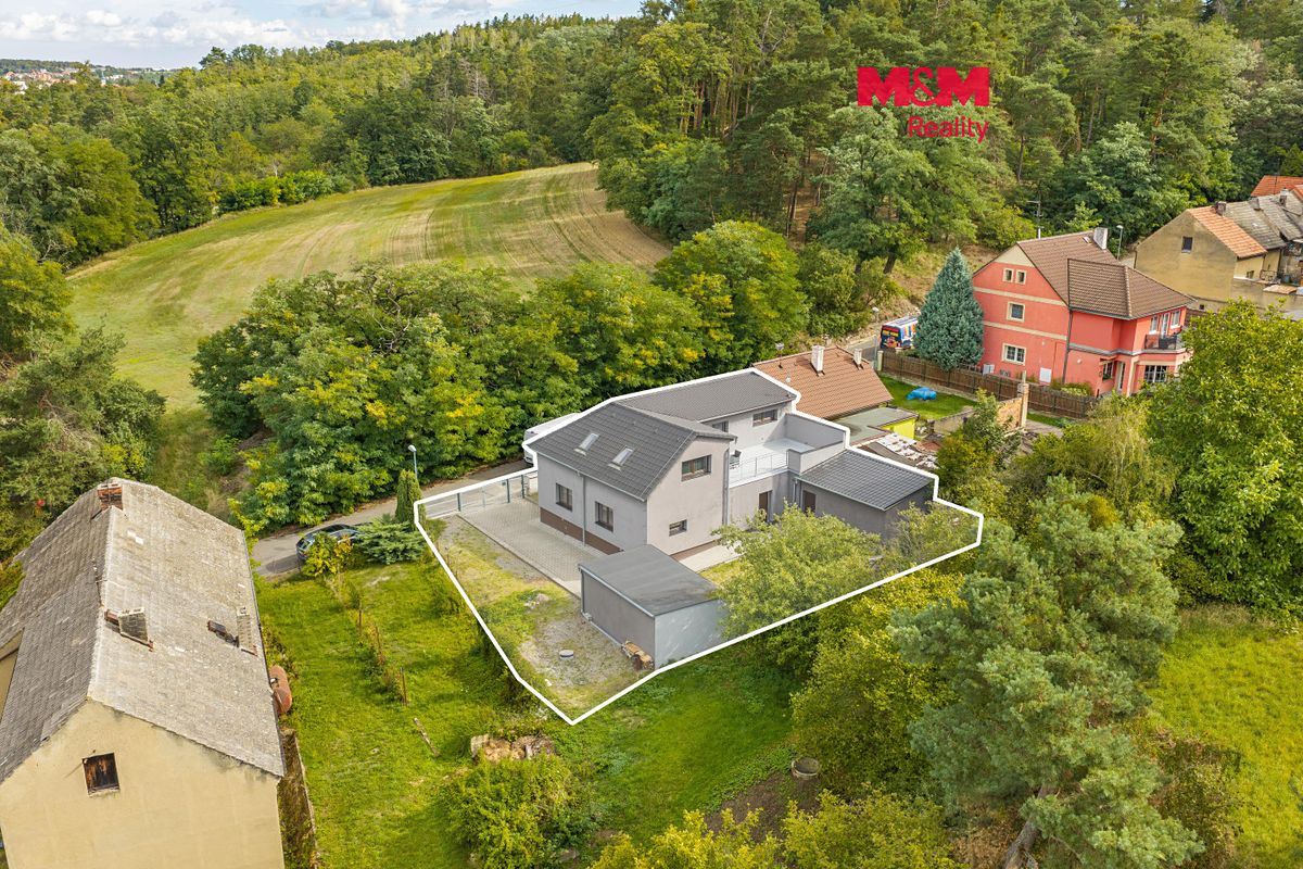 Prodej rodinného domu 174 m², pozemek 619 m²