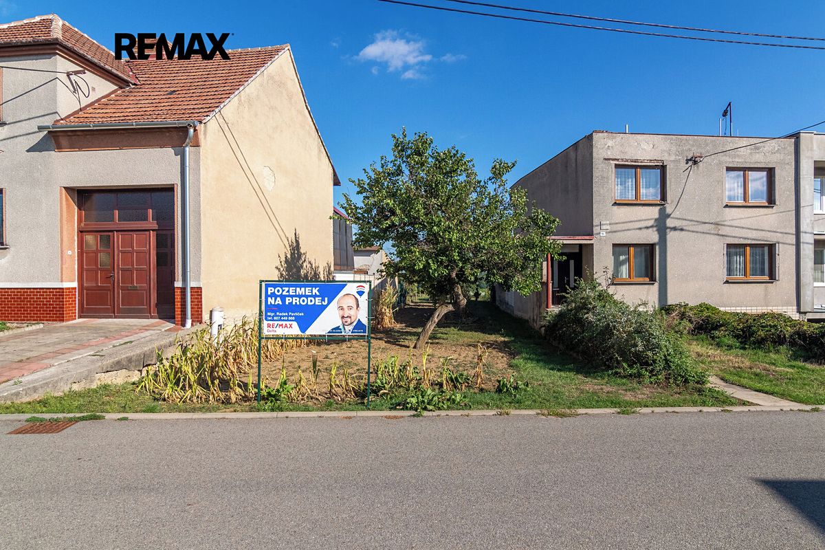 Prodej stavebního pozemku 1623 m²