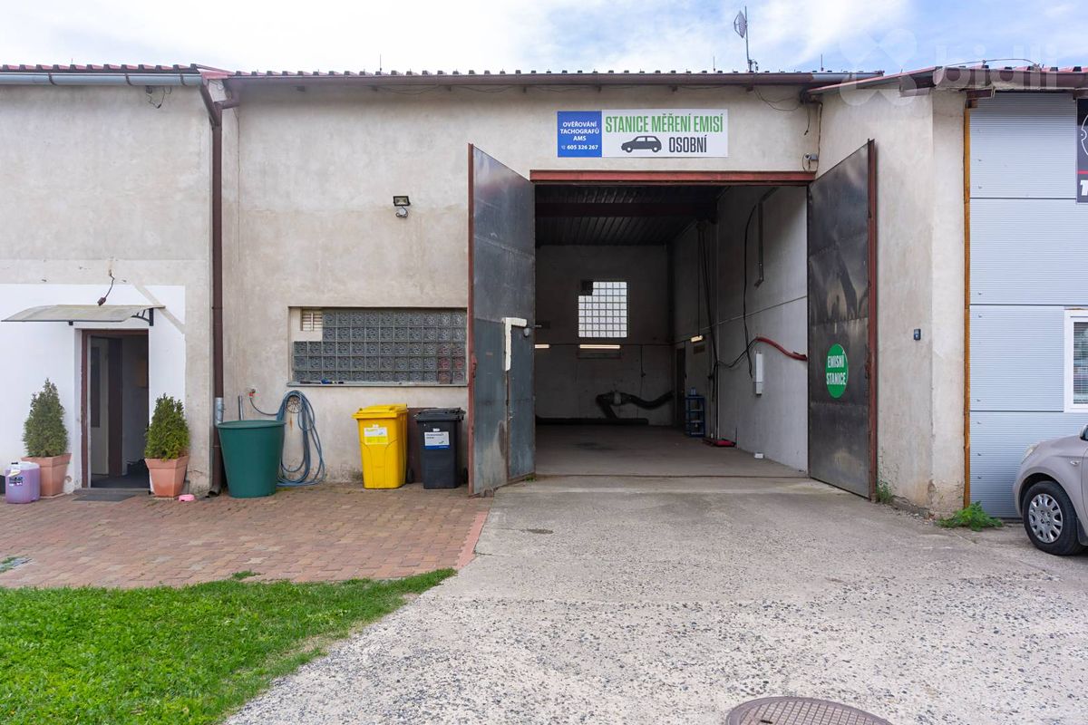 Pronájem komerční nemovitosti 100 m² – fotografie 2