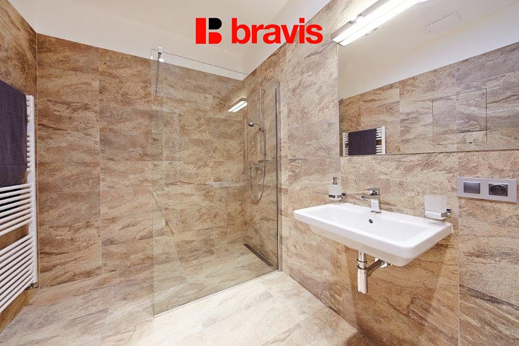 Pronájem bytu 2+kk 69 m² – fotografie 3