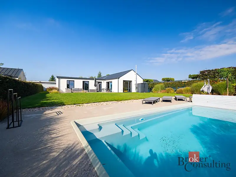 Prodej rodinného domu 154 m², pozemek 906 m², Nymburk – náhled fotky 2