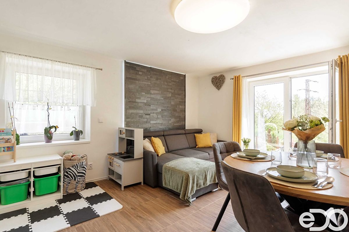 Prodej rodinného domu 105 m², pozemek 1161 m² – fotografie 5