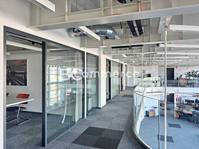 Pronájem kanceláře 570 m²