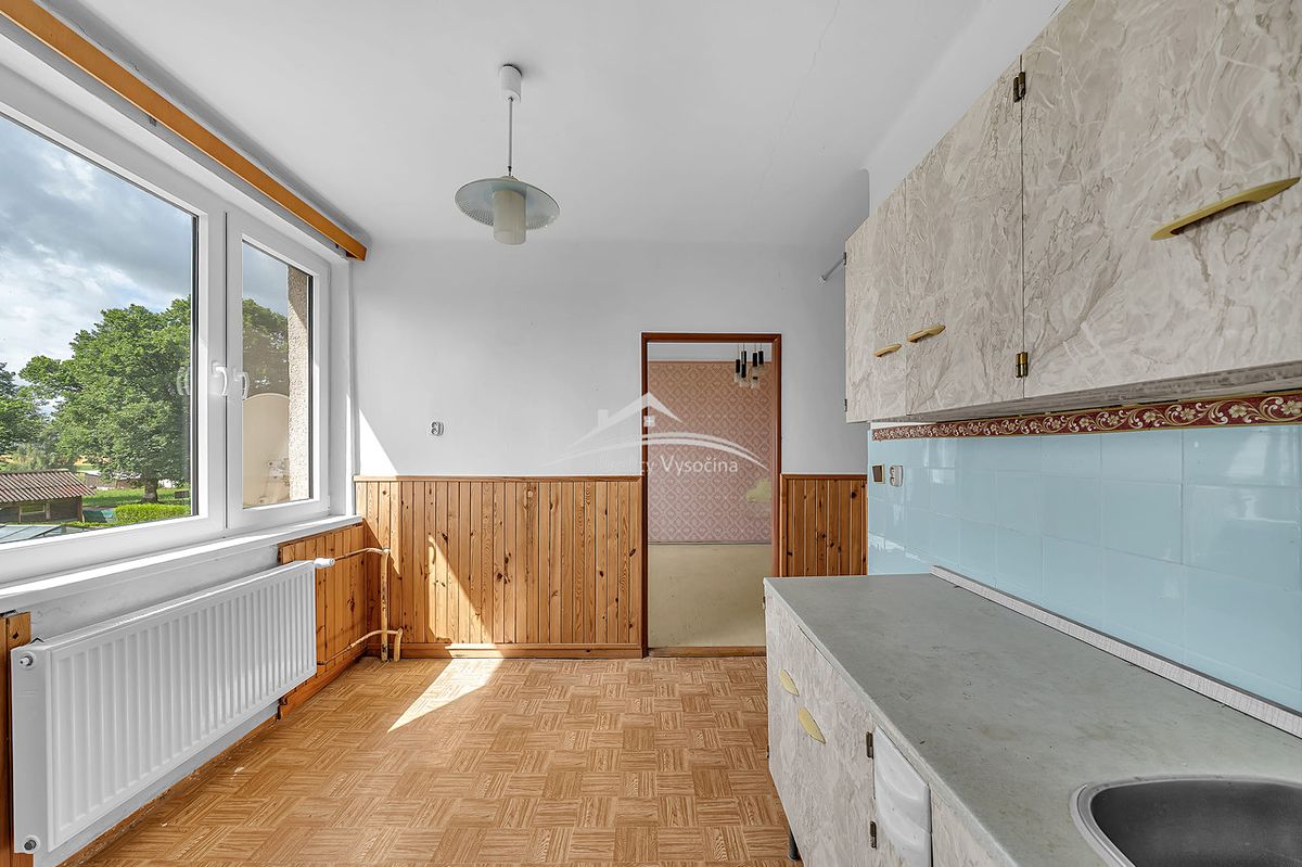 Prodej rodinného domu 200 m², pozemek 206 m² – fotografie 3