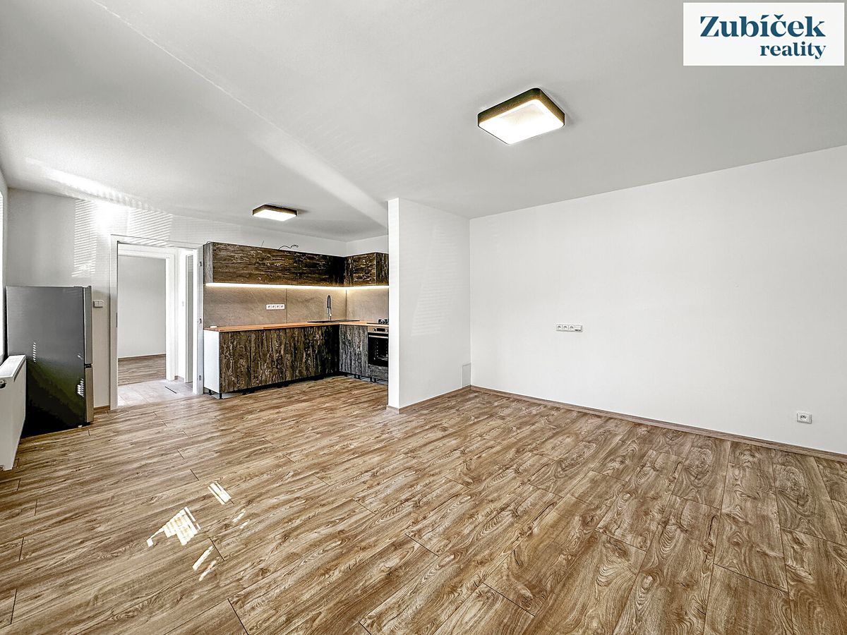 Pronájem rodinného domu 70 m², pozemek 70 m² – fotografie 3