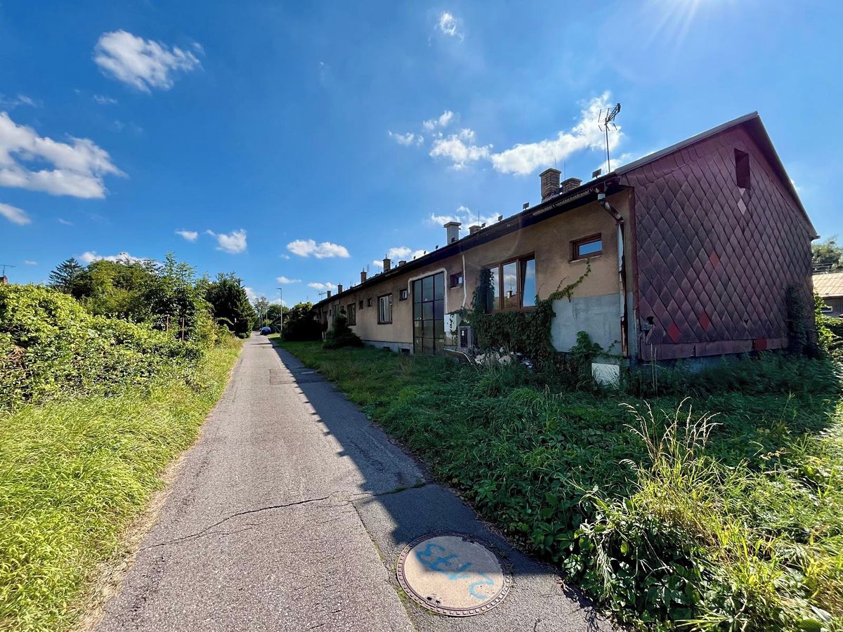 Prodej vícegeneračního domu 354 m², pozemek 1056 m² – fotografie 2