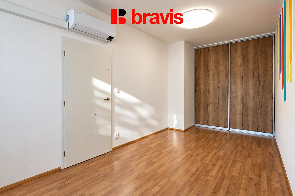 Pronájem bytu 3+kk 85 m² – fotografie 4