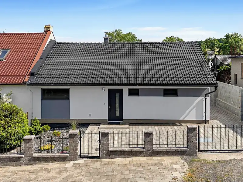Prodej rodinného domu 83 m², pozemek 1097 m², Holešov – náhled fotky 2