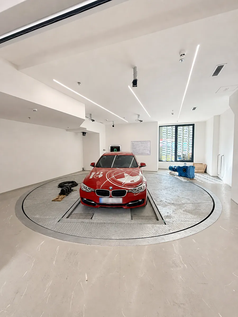 Pronájem garážového stání 13 m²