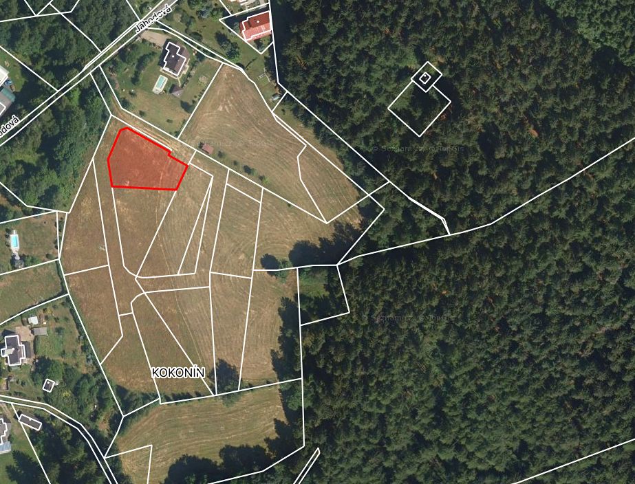 Prodej stavebního pozemku 1006 m² – fotografie 3
