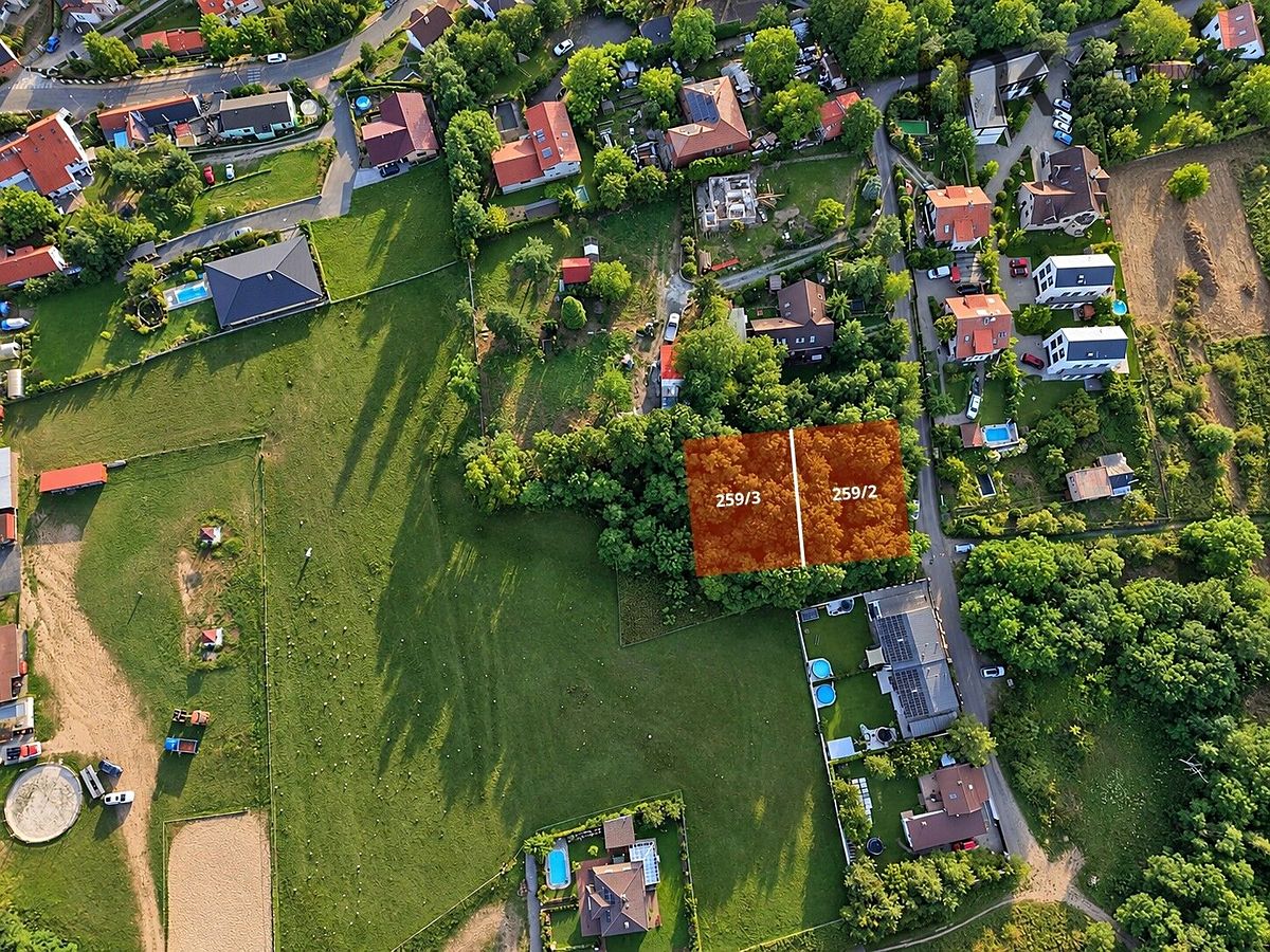 Prodej stavebního pozemku 1676 m² – fotografie 5