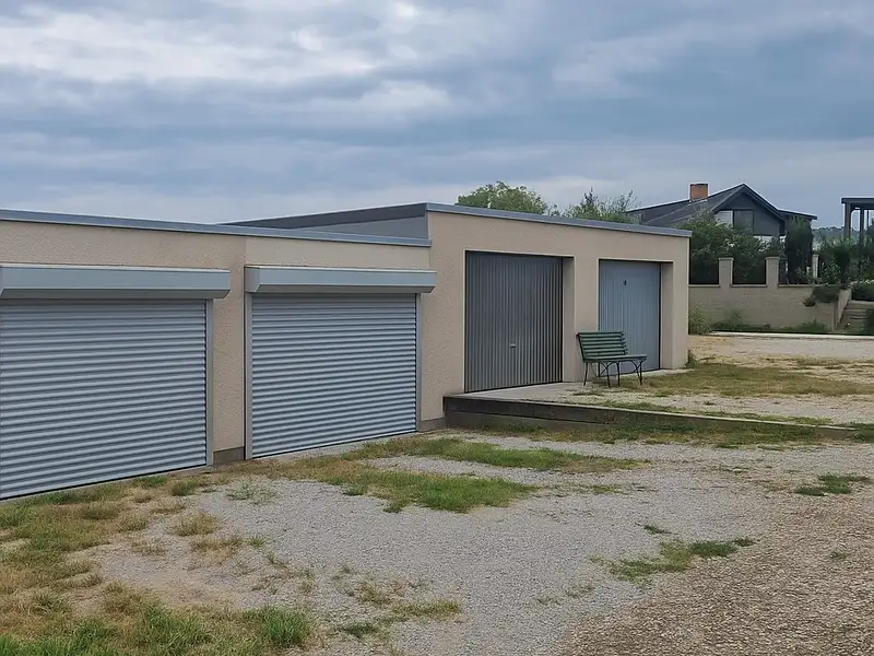 Prodej garáže 21 m², Podolí – náhled fotky 1