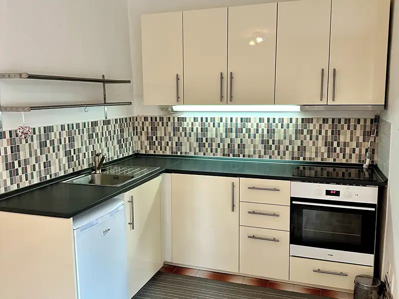 Pronájem bytu 1+kk, 26 m², Praha 6, Praha