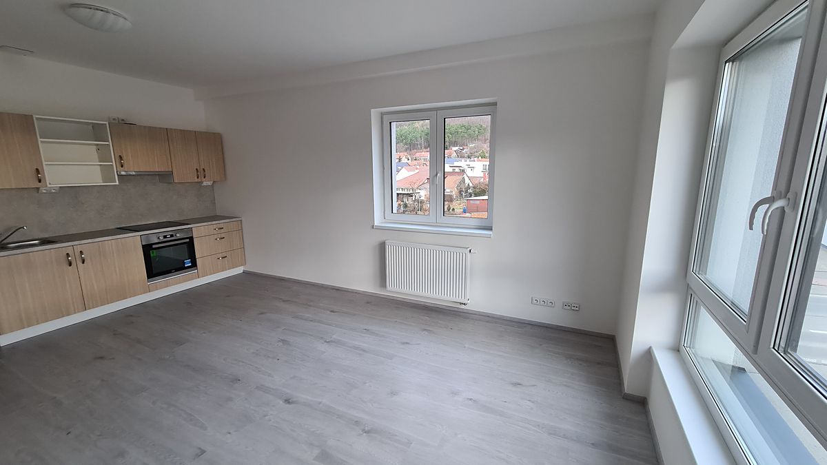 Pronájem bytu 3+kk 64 m² – fotografie 2