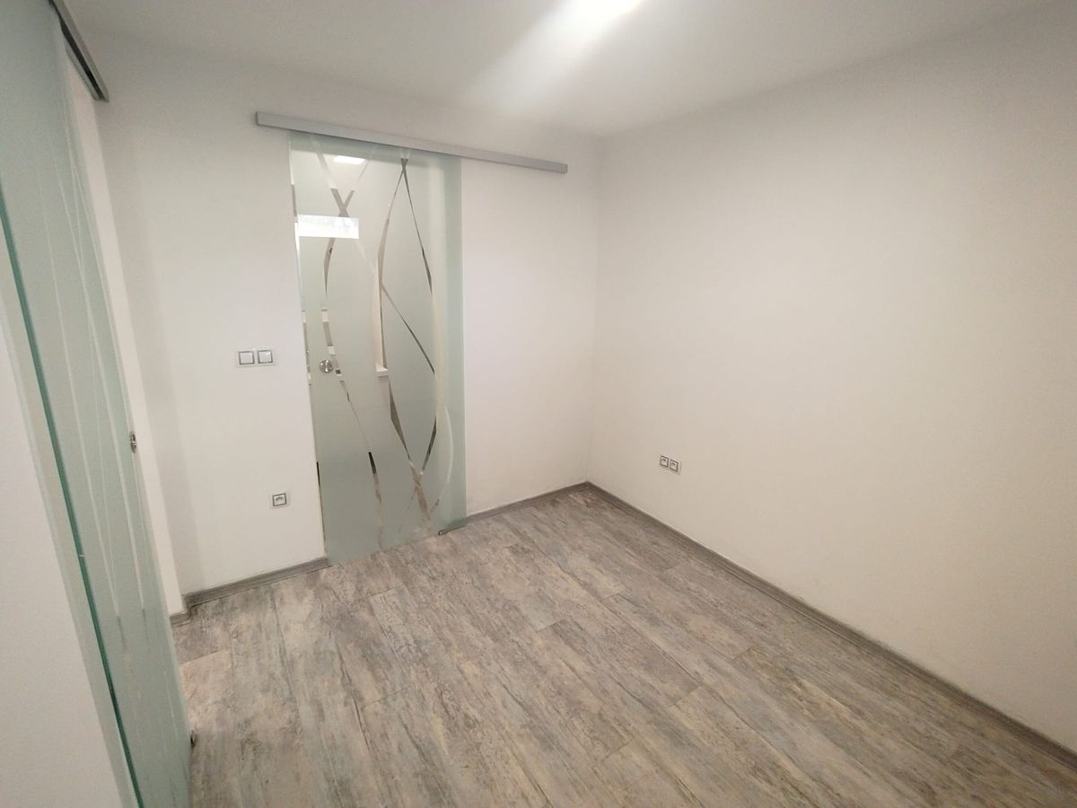 Pronájem bytu 2+kk 35 m² – fotografie 4