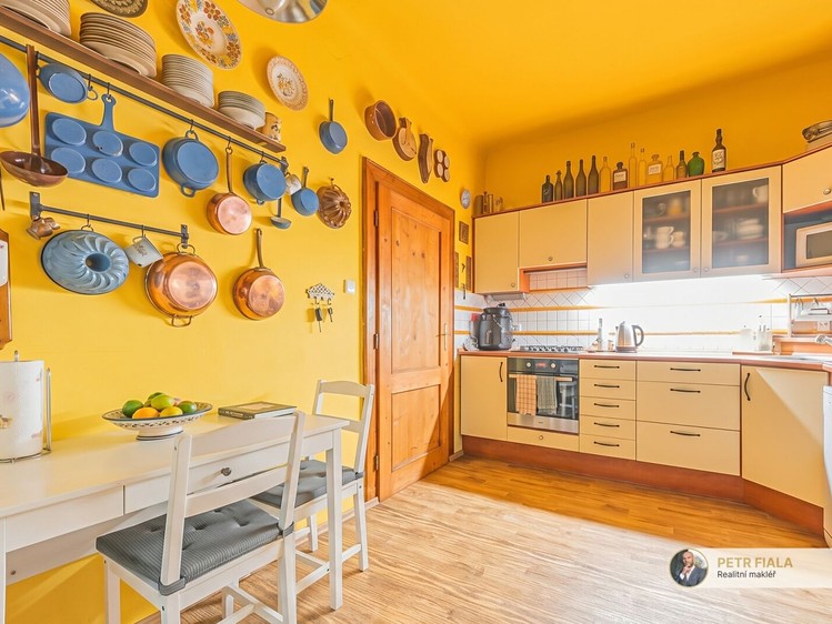 Будинок на продаж, 210 м² (6 з 34)