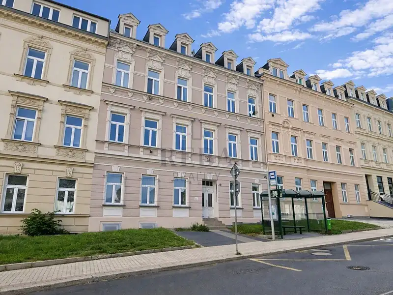 Prodej bytu 2+1 52 m², Karlovy Vary – náhled fotky 1