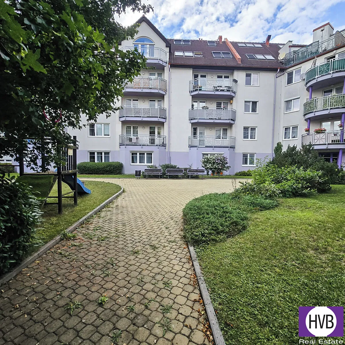 Prodej bytu 2+kk 66 m²