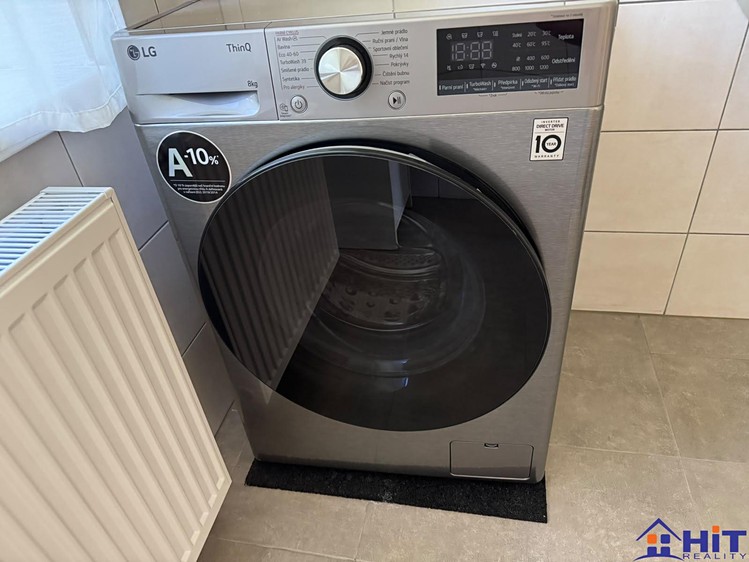 Pronájem bytu 2+1, 88 m² (16 z 20)