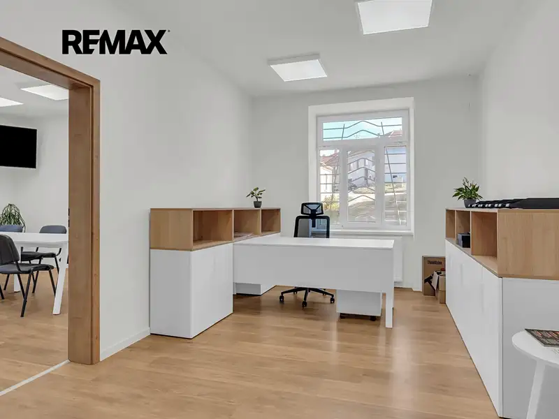 Prodej kanceláře 410 m², Třebíč – náhled fotky 3