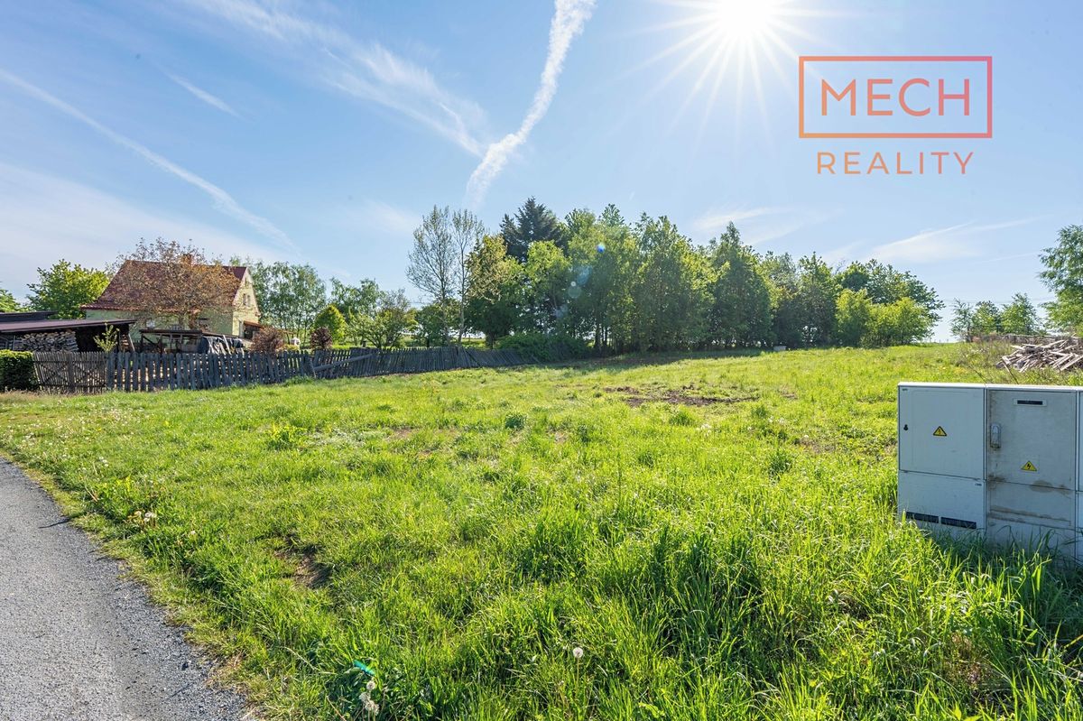 Prodej stavebního pozemku 1941 m² – fotografie 2