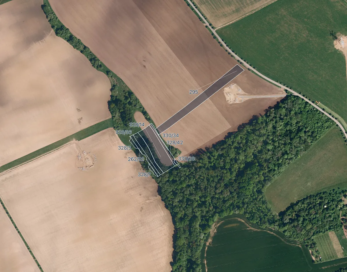 Prodej pole 16229 m²