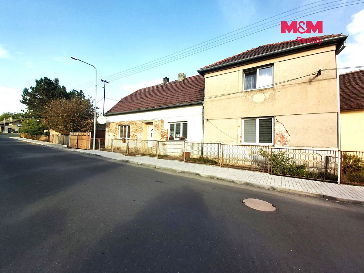Prodej rodinného domu 150 m², pozemek 884 m² – fotografie 3
