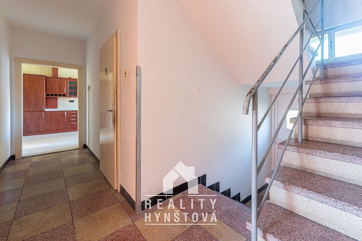 Prodej rodinného domu 130 m², pozemek 975 m² – fotografie 5