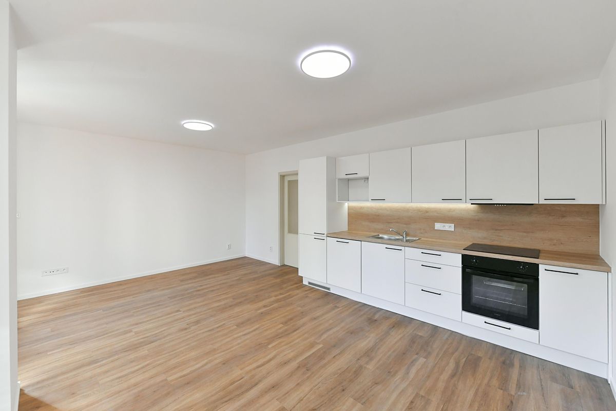 Pronájem bytu 2+kk 50 m² – fotografie 5