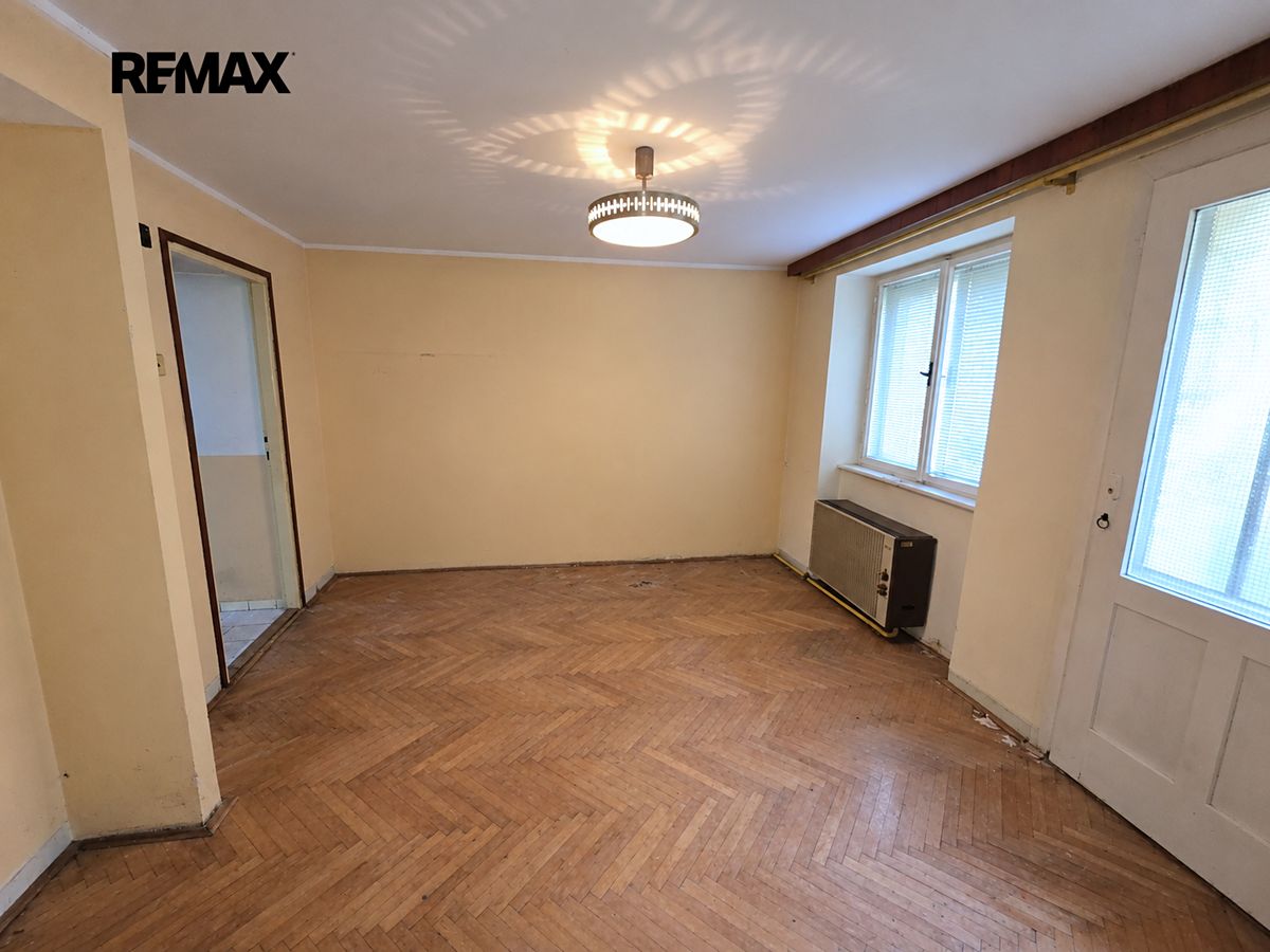 Prodej rodinného domu 81 m², pozemek 145 m² – fotografie 2
