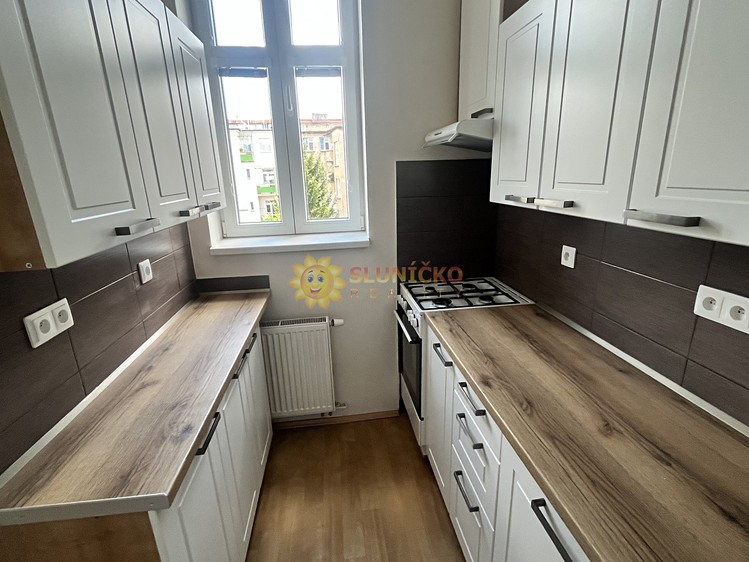 Pronájem bytu 3+kk, 91 m² (1 z 13)