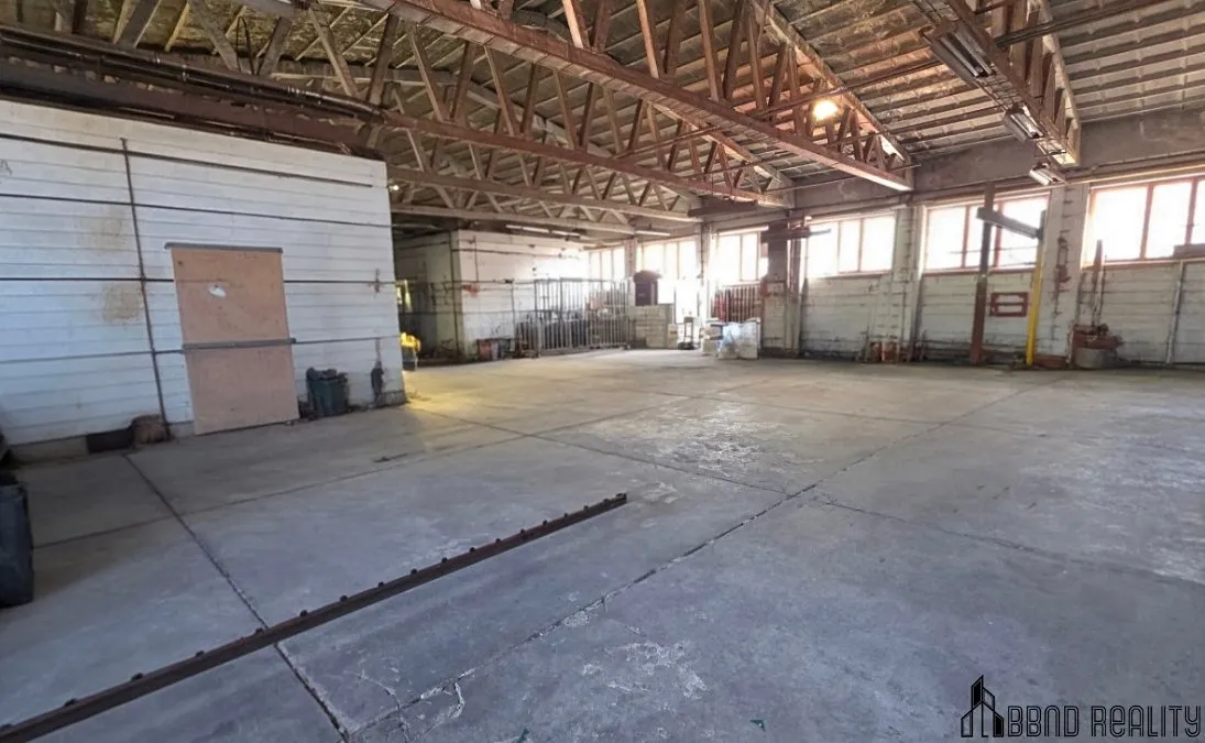 Pronájem skladového prostoru 380 m² — Ol. Blažka, Rájec