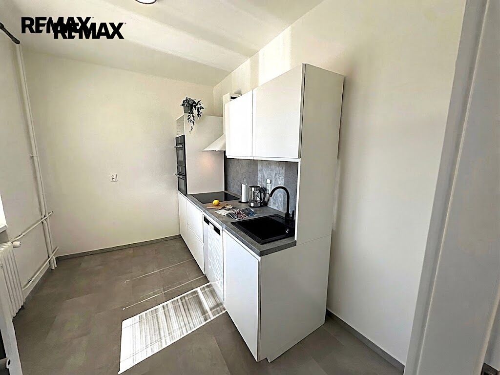 Pronájem bytu 3+1 61 m² – fotografie 3