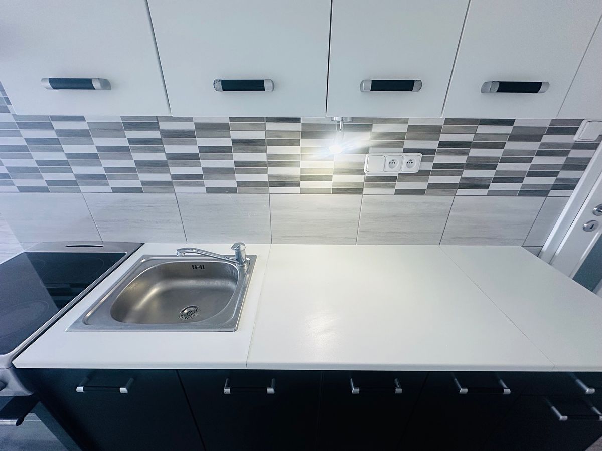 Pronájem bytu 1+kk 27 m² – fotografie 5
