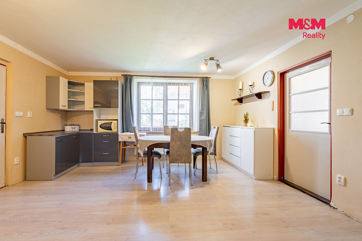 Prodej rodinného domu 185 m², pozemek 528 m² – fotografie 4