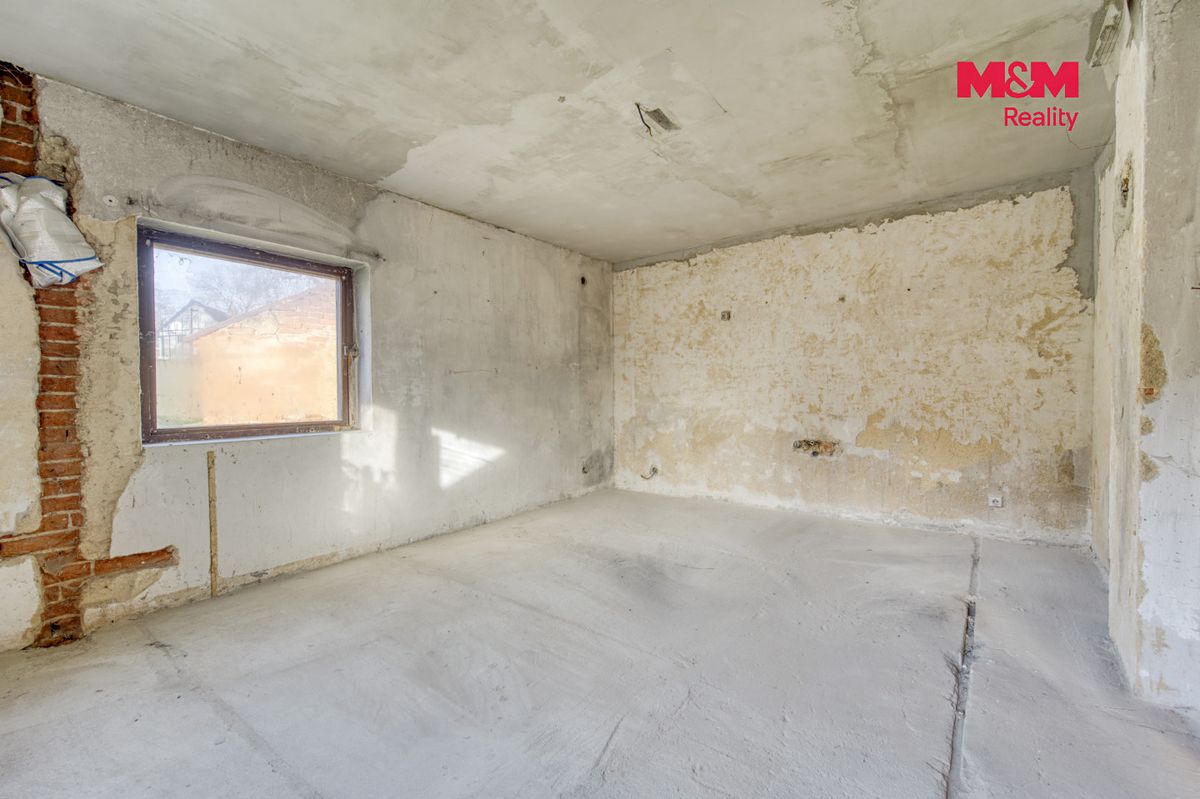 Prodej rodinného domu 154 m², pozemek 824 m² – fotografie 5