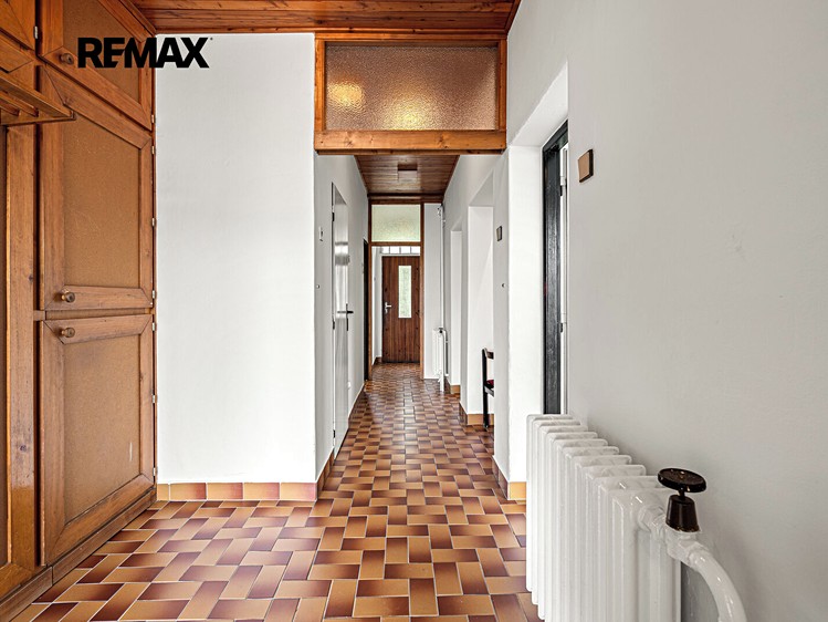 Prodej domu, 220 m² (34 z 38)