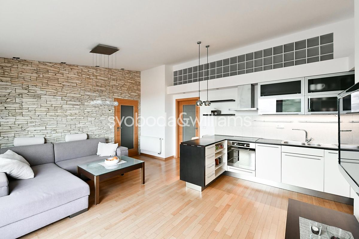 Pronájem bytu 3+kk 70 m²