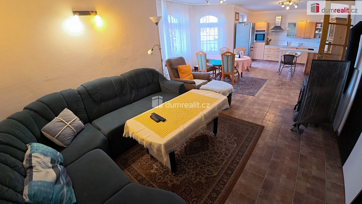 Pronájem vily 300 m², pozemek 1427 m² – fotografie 4