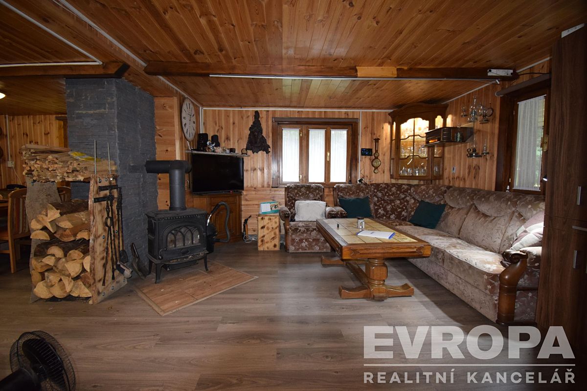Prodej chaty 70 m², pozemek 234 m² – fotografie 2