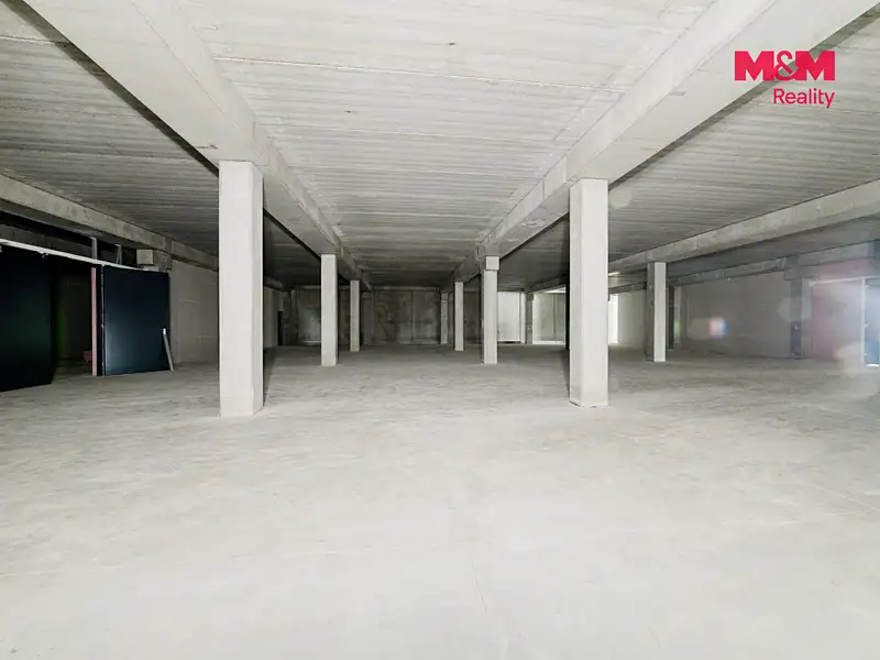 Pronájem výrobní haly, prostoru 2200 m², Cheb – náhled fotky 3