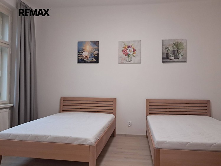 Pronájem bytu 3+kk, 65 m² (11 z 21)