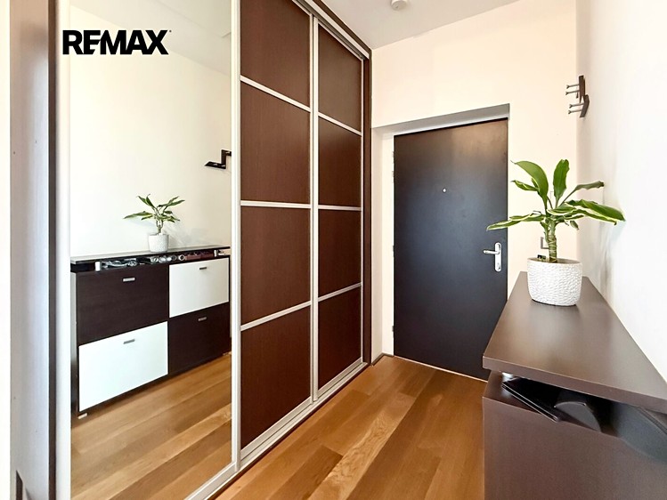 Prodej bytu 3+kk, 69 m² (8 z 12)