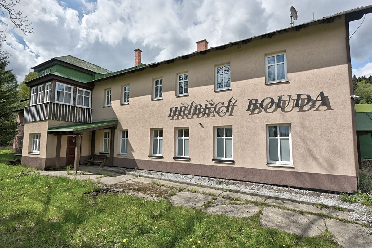 Prodej chalupy 793 m², pozemek 3563 m², Strážné – fotka 1 z 3