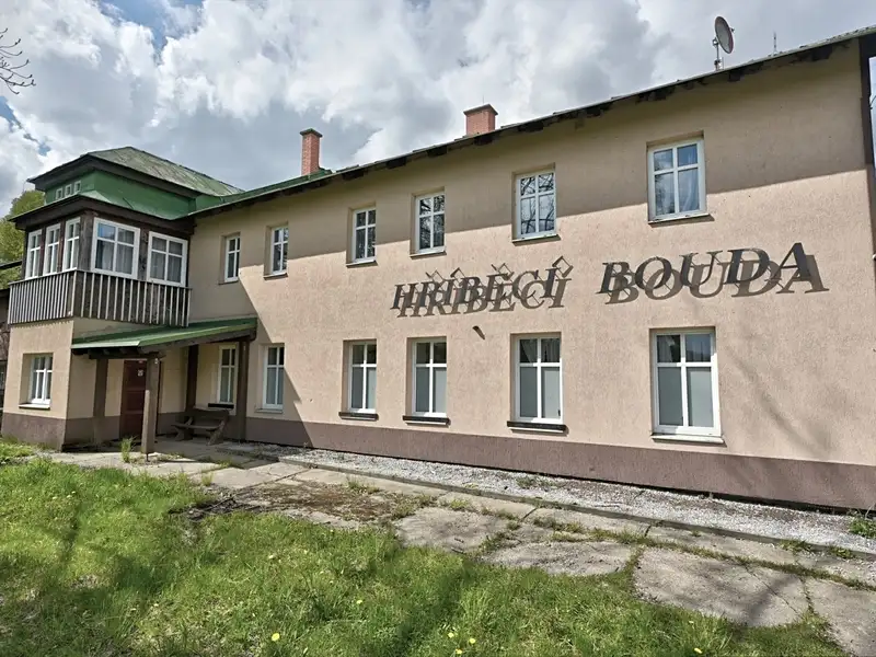 Prodej chalupy 793 m², pozemek 3563 m², Strážné – náhled fotky 1