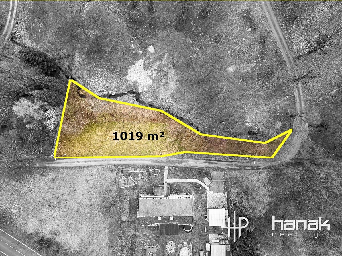 Prodej stavebního pozemku 1019 m² – fotografie 3