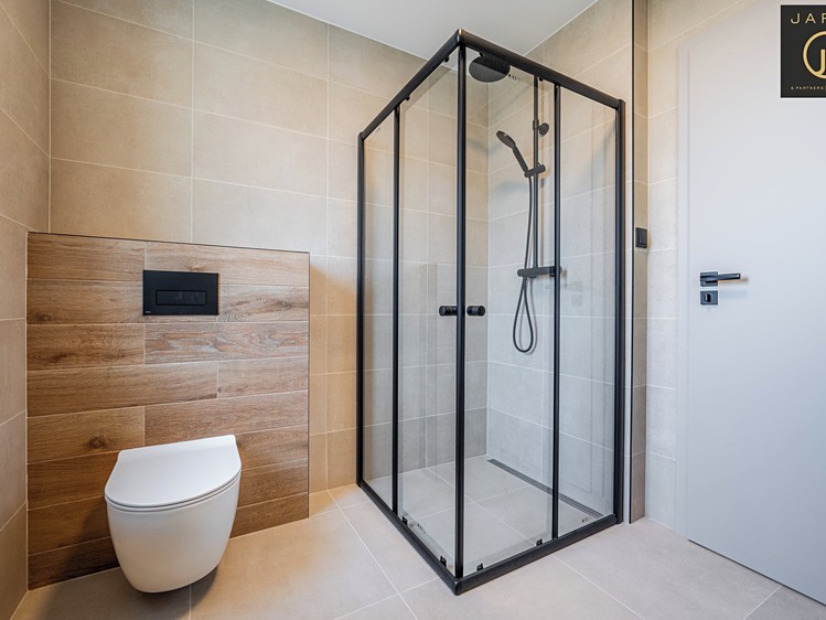 Будинок на продаж, 120 м² (15 з 37)