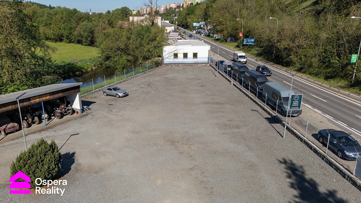 Pronájem komerčního pozemku 2367 m² – fotografie 2