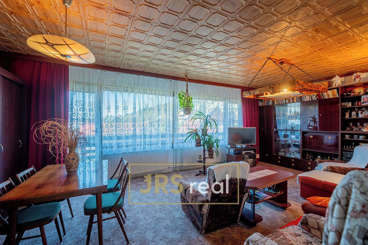 Prodej rodinného domu 276 m², pozemek 788 m² – fotografie 4