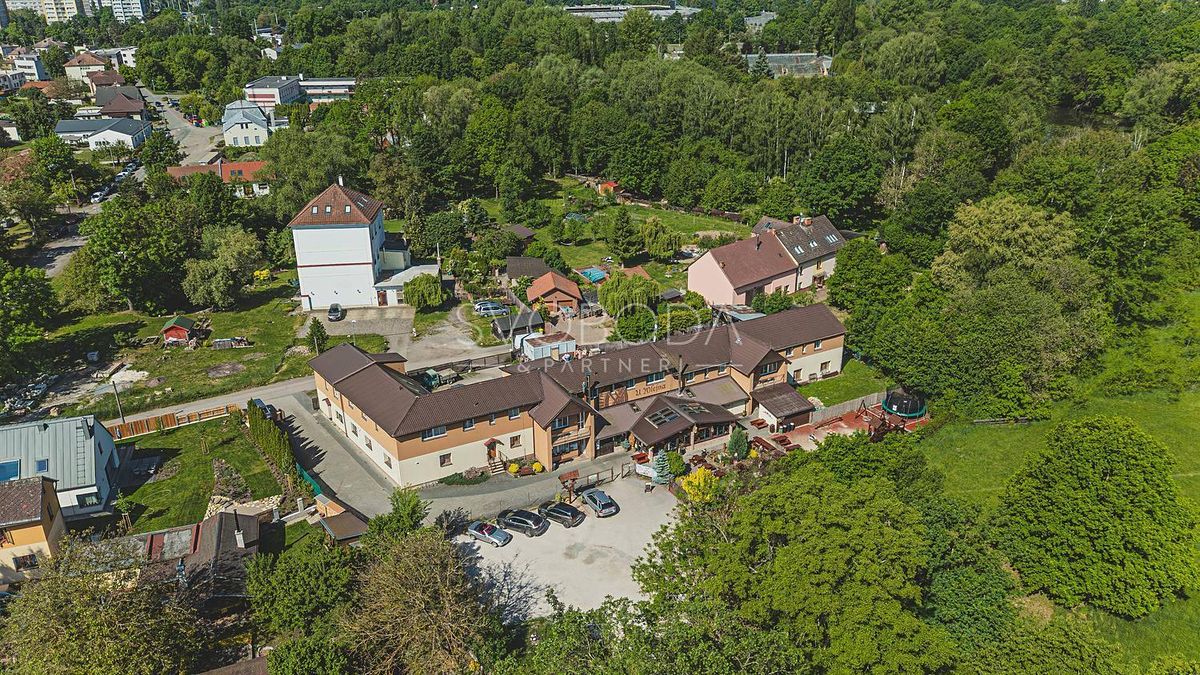 Prodej ubytovacího zařízení 915 m²